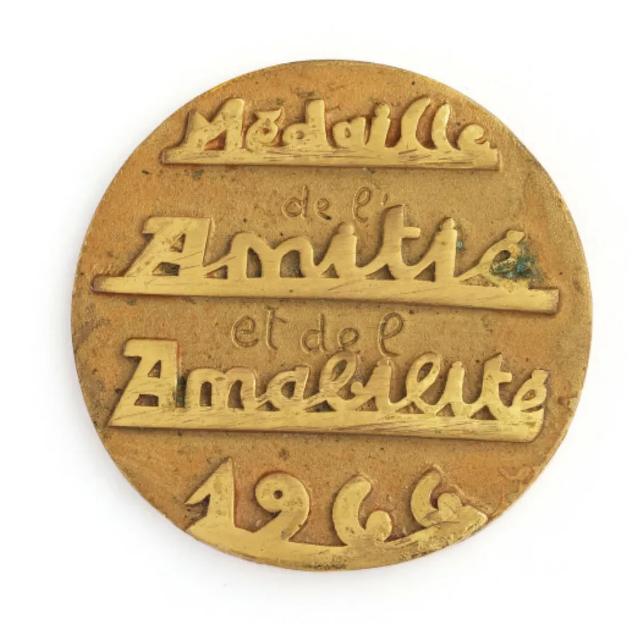 Jean Despr&egrave;s, m&eacute;daille