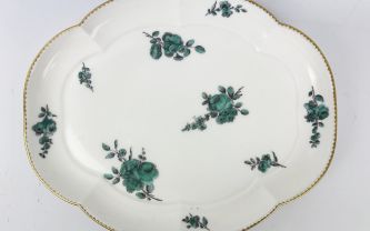 Sèvres, plat en porcelaine de Sèvres