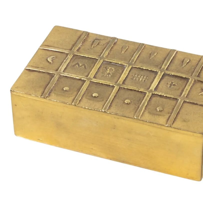 Line Vautrin, boîte en bronze doré