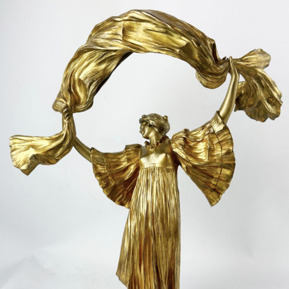 Agathon Léonard, danseuse à l'écharpe, bronze