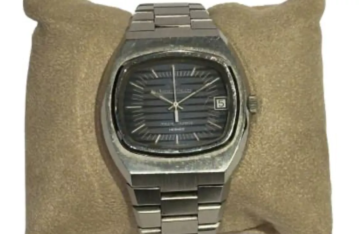 JAEGER-LECOULTRE MASTER-QUARTZ distribu&eacute;e par HERM&Egrave;S