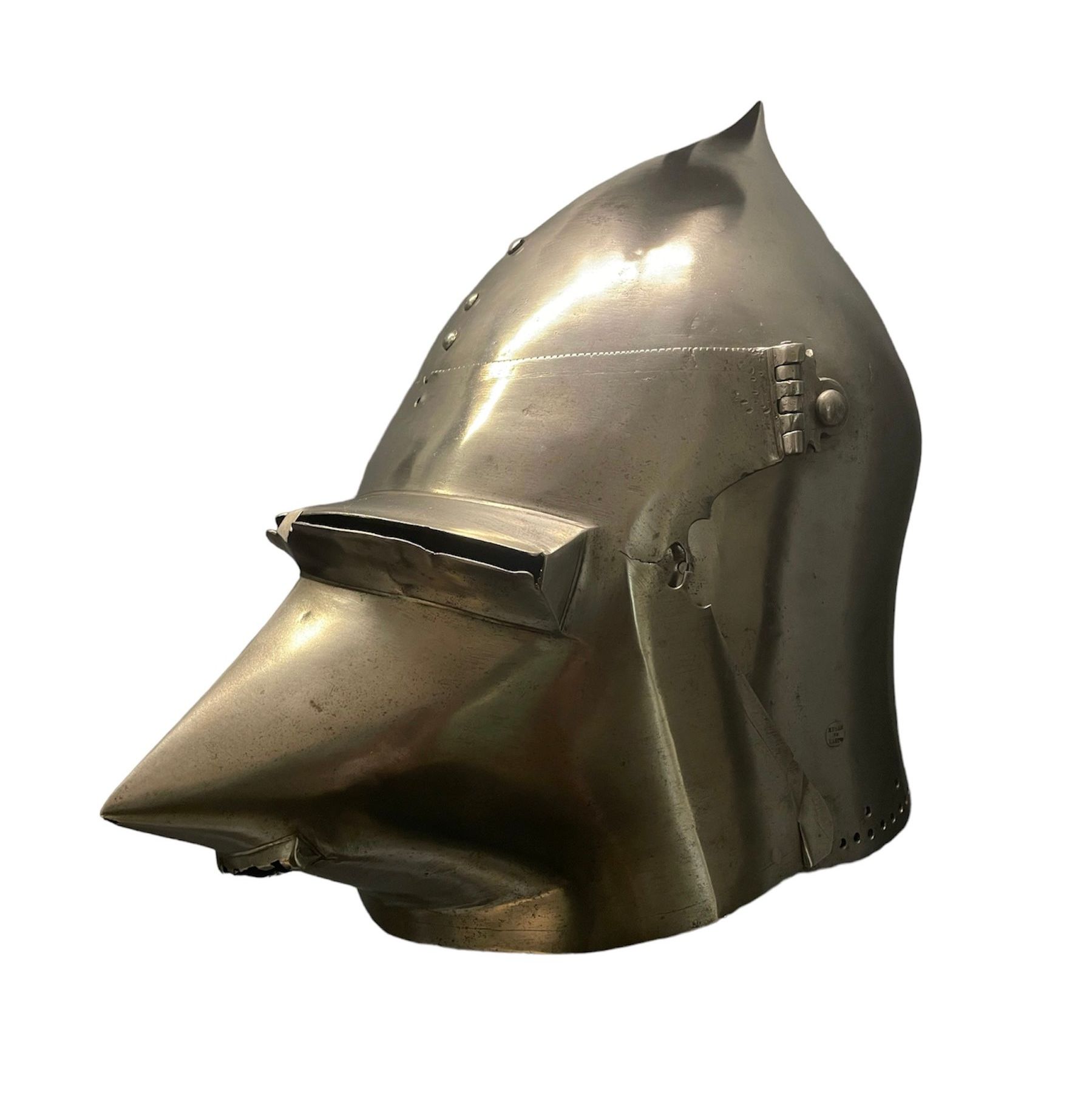 Casque museau de chien en acier