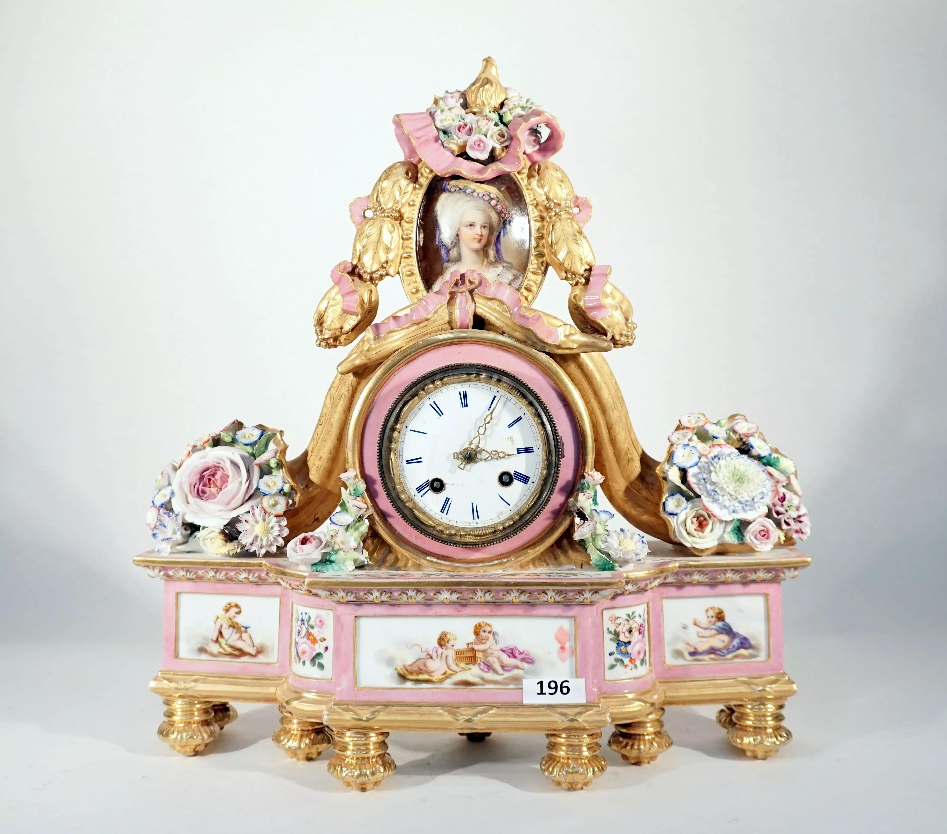 Jacob Petit - Pendule en porcelaine de Paris (&agrave; l'effigie de Marie-Antoinette)