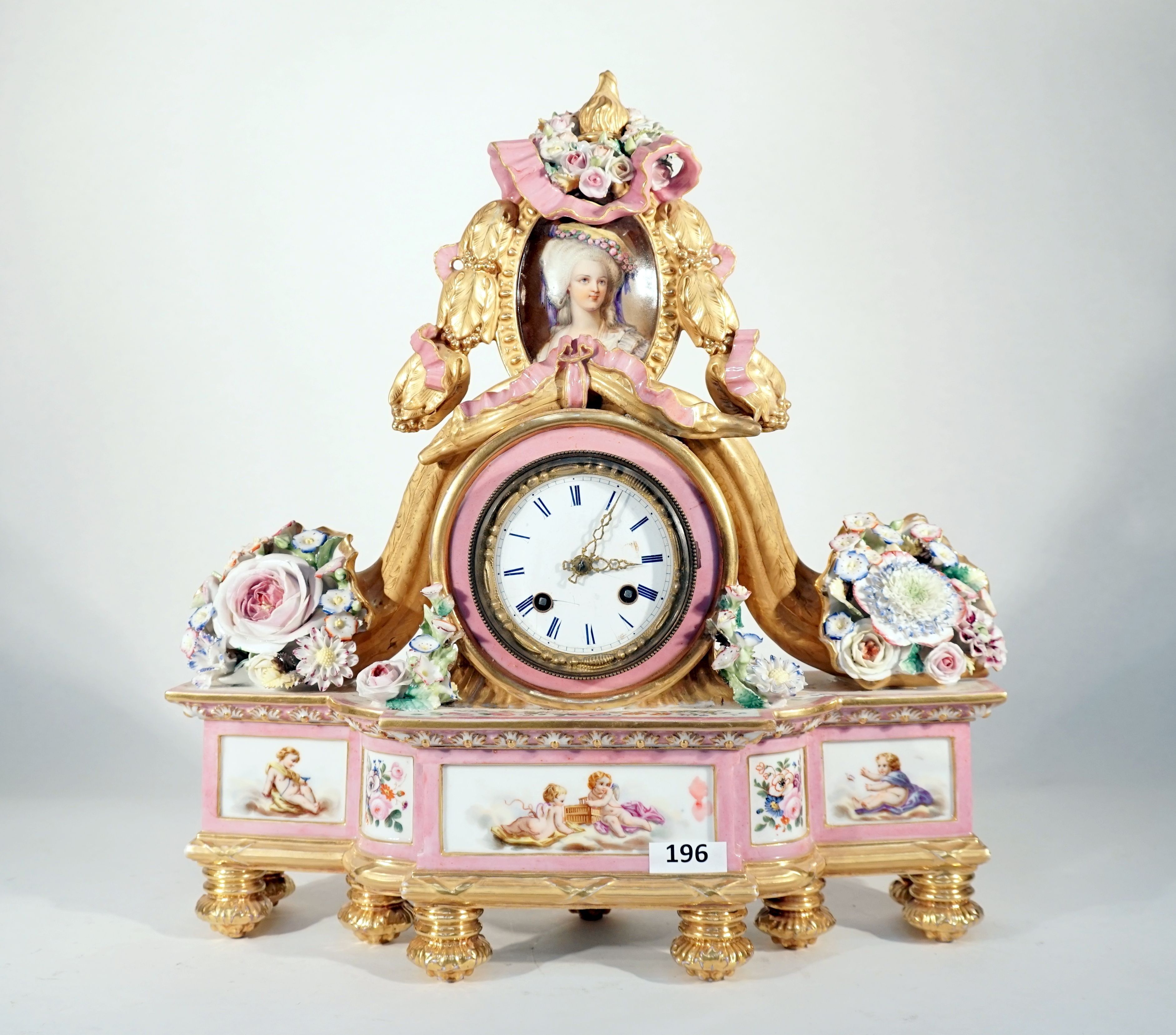 Jacob Petit - Pendule en porcelaine de Paris (à l'effigie de Marie-Antoinette)