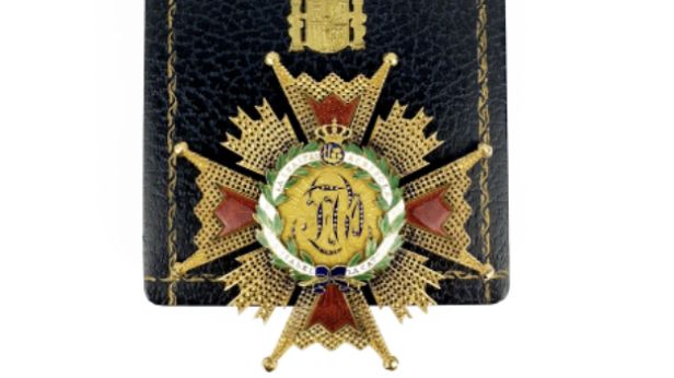 ESPAGNE, Plaque de commandeur de l’Ordre d’Isabelle la Catholique en or
