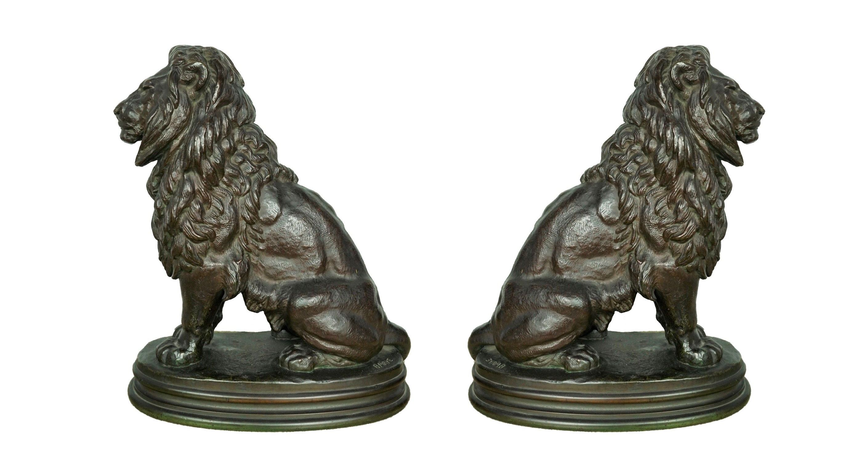 Antoine Louis Barye, lion assis en bronze