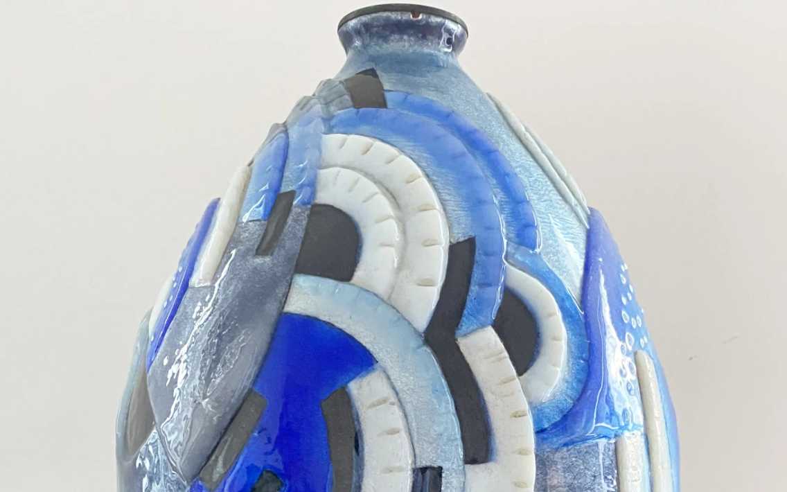 Camille Fauré, vase à décor polychrome, émaux de Limoges