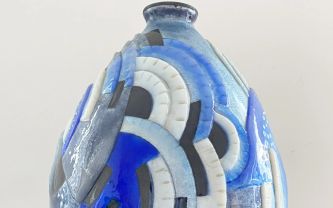Camille Fauré, vase à décor polychrome, émaux de Limoges