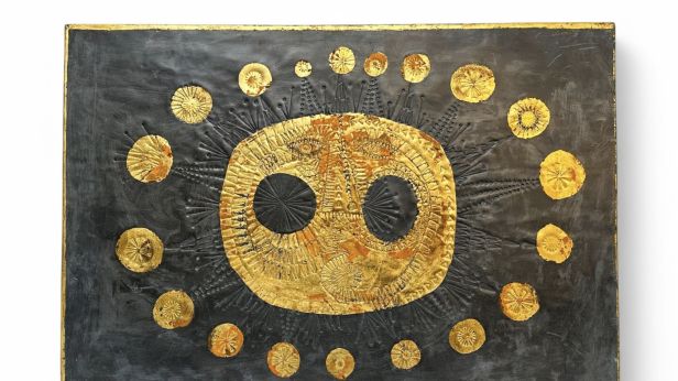 Roger CAPRON (1922-2006) Panneau décoratif mural, circa 1968, de forme rectangulaire à décor d’un soleil stylisé