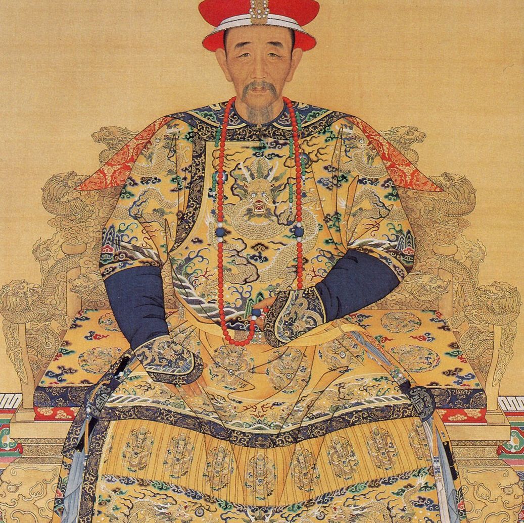 Empereur Kangxi en tenue de cérémonie