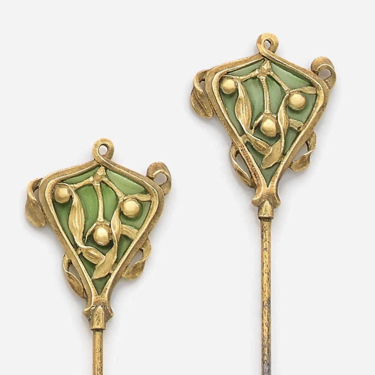 Eugène Feuillâtre, épingles à chapeau