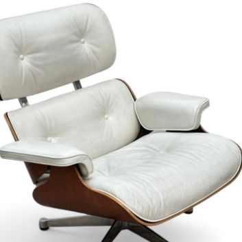 Charles EAMES (1907-1978) Ray EAMES (1912-1988) Fauteuil pivotant modèle n°670 dit Lounge chair, 2002