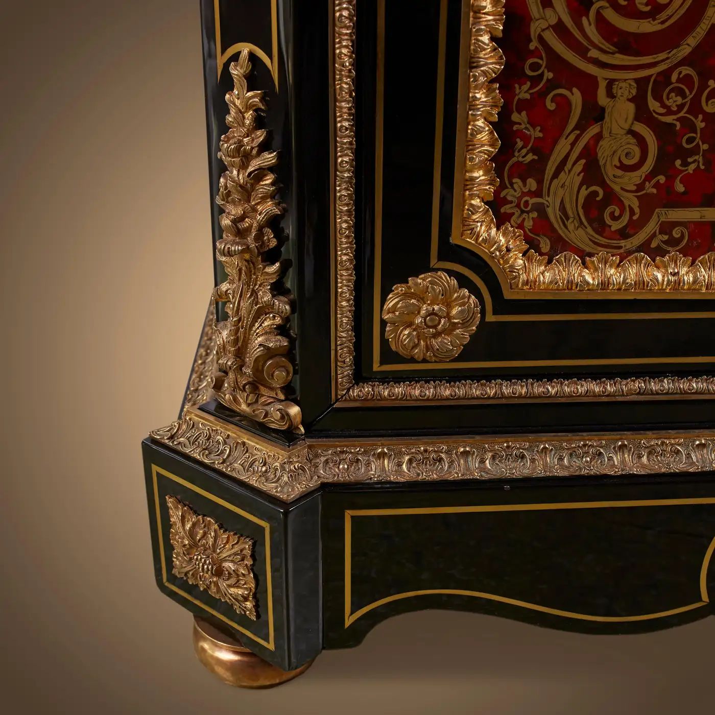 Pied d'armoire époque Napoléon III