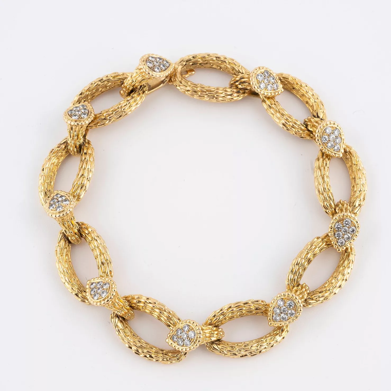 Boucheron, bracelet en or et diamants, mod&egrave;le Serpent