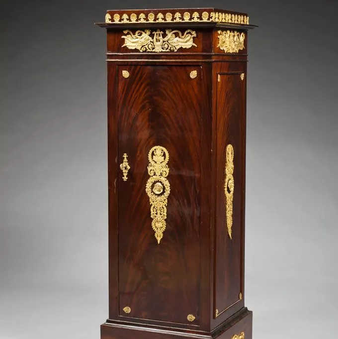 Table de chevet &eacute;poque Empire