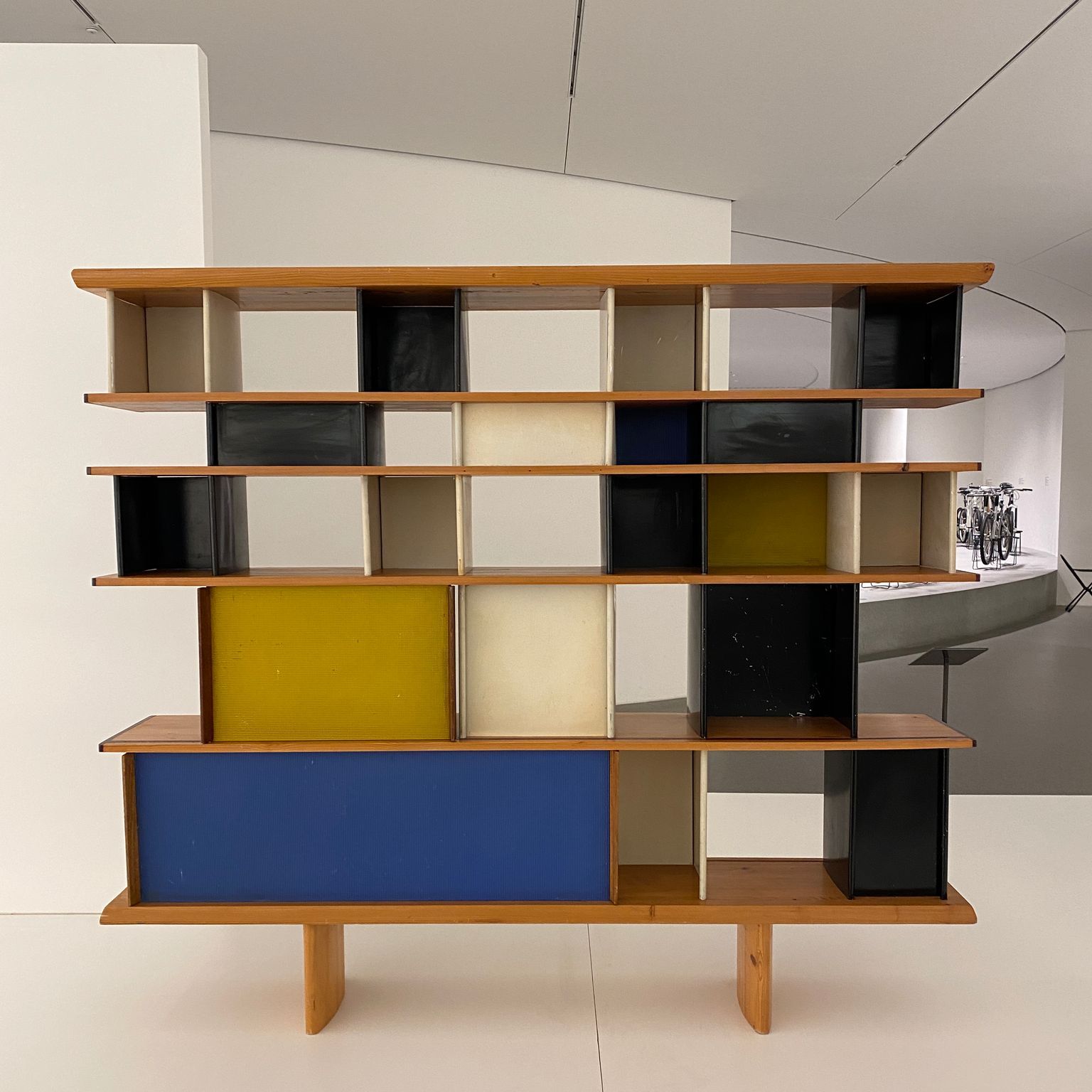 Bibliothèque Perriand