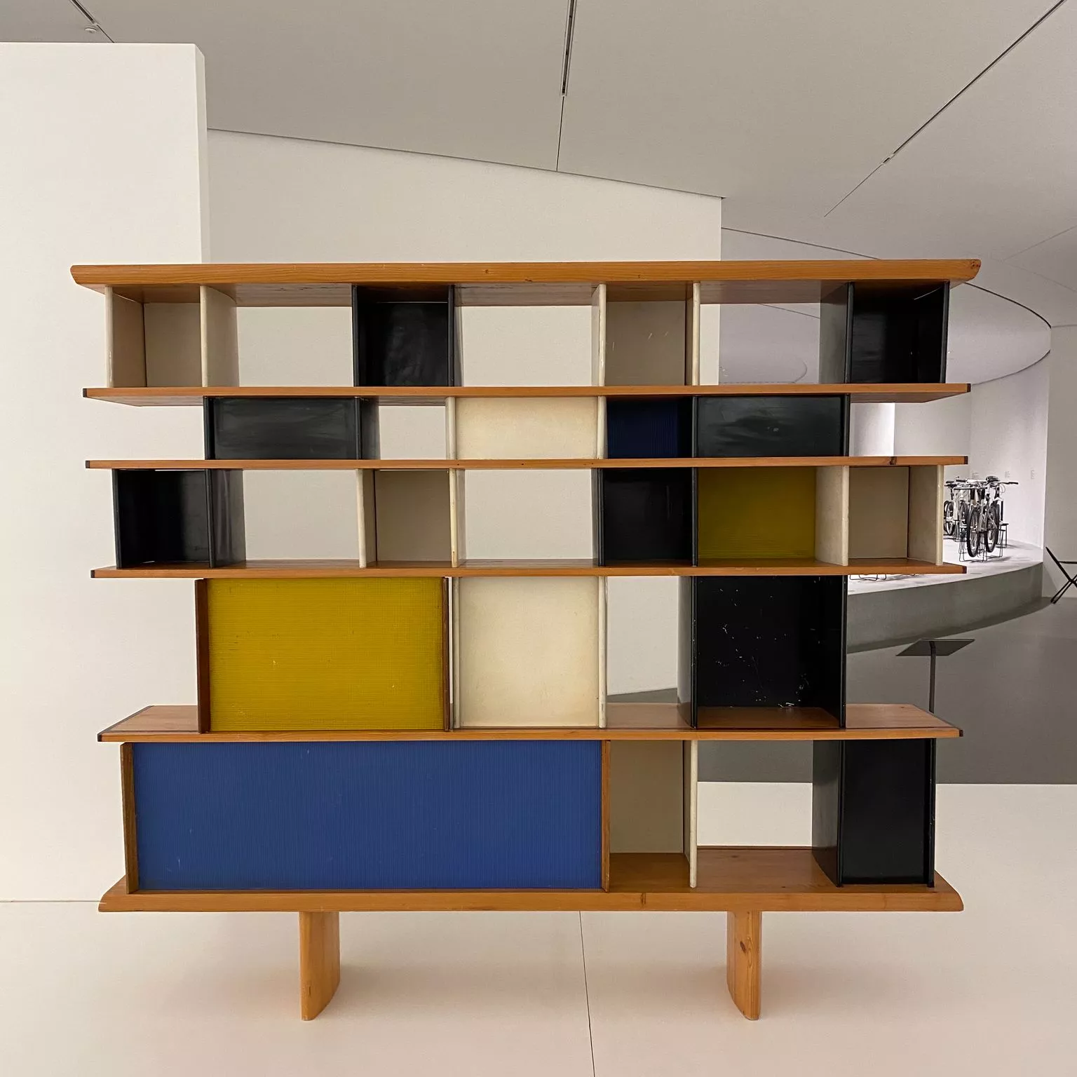 Biblioth&egrave;que Perriand