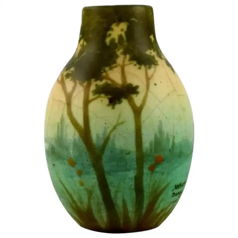 Almaric Walter, vase en p&acirc;te de verre grav&eacute; &agrave; l'acide