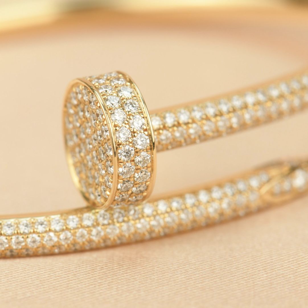 Cartier, bracelet "juste un clou" en or jaune et diamants