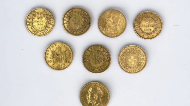 Ensemble de 8 pièces en or, Angleterre