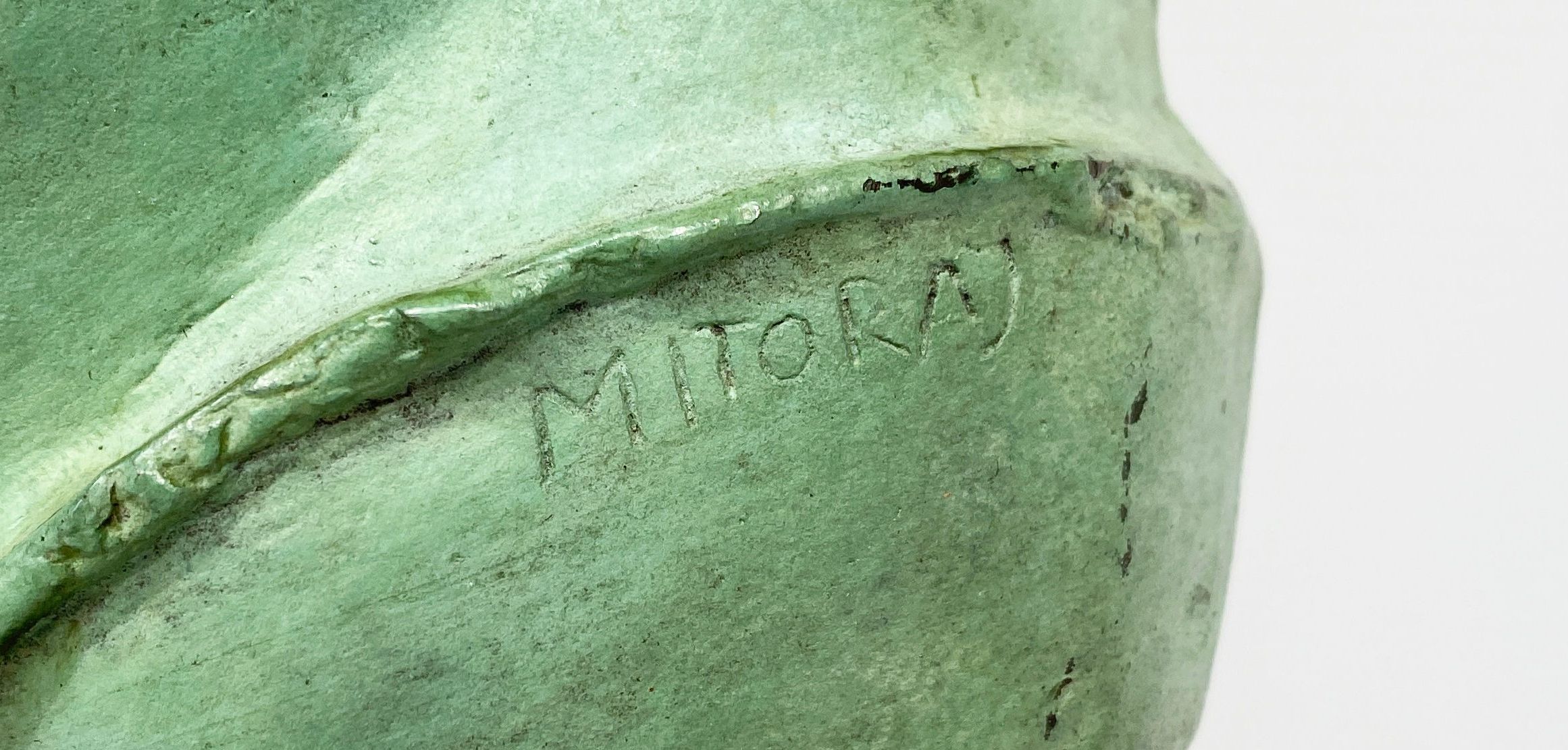 Mitoraj, signature