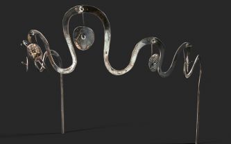 Calder, tiare en laiton