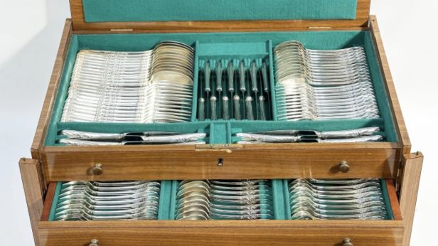 CHRISTOFLE, partie de ménagère en métal argenté