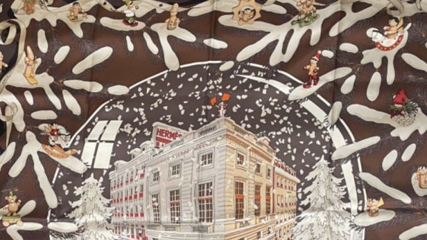 HERMES PARIS, Carré en twill de soie, «Noël au 24 Faubourg» Signé Dimitiri R.