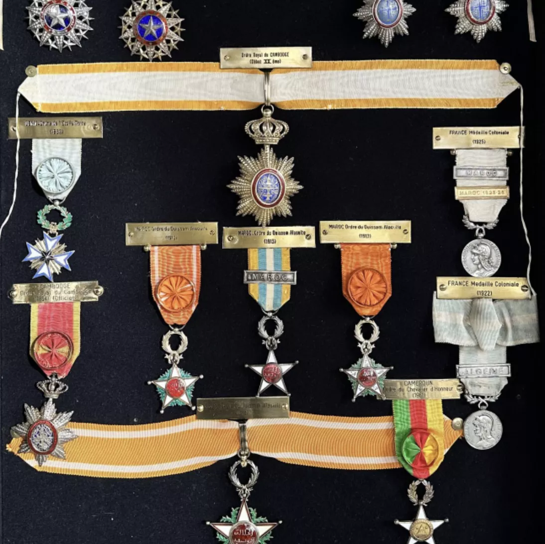 France, empire colonial, ensemble de d&eacute;corations