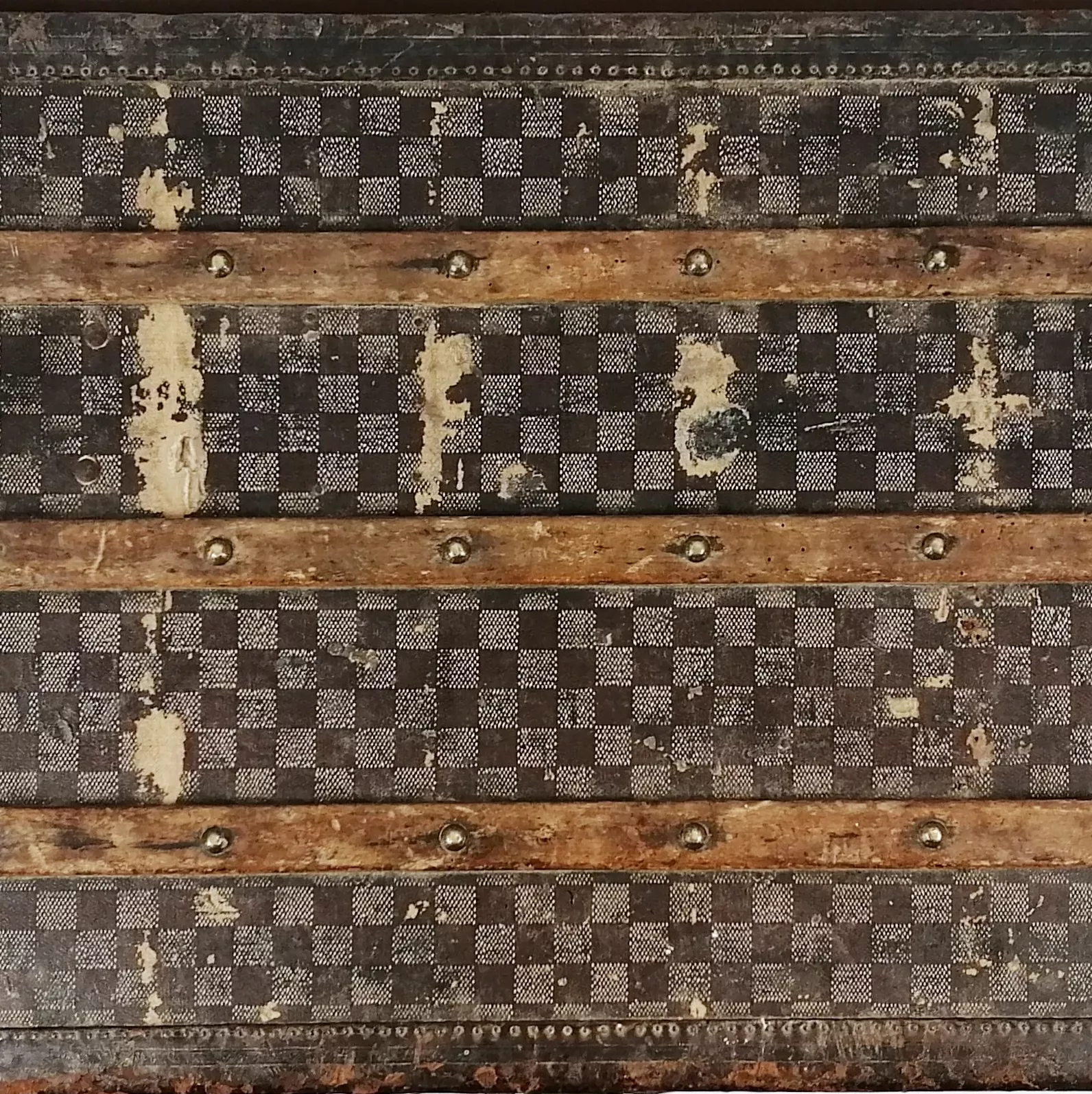 Malle en cuir XX&egrave;me si&egrave;cle