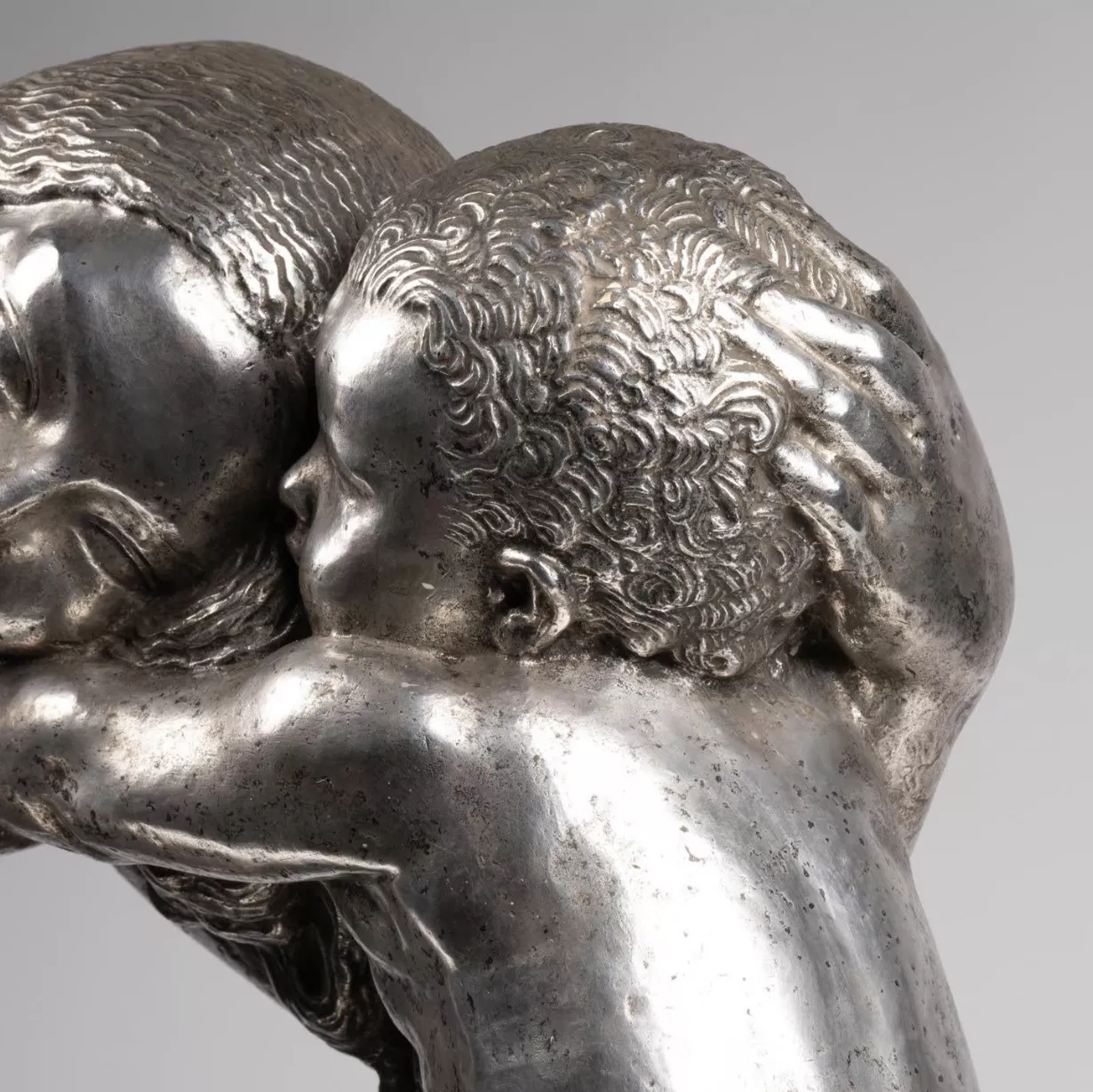 Pierre Traverse, sculpture en bronze argent&eacute;