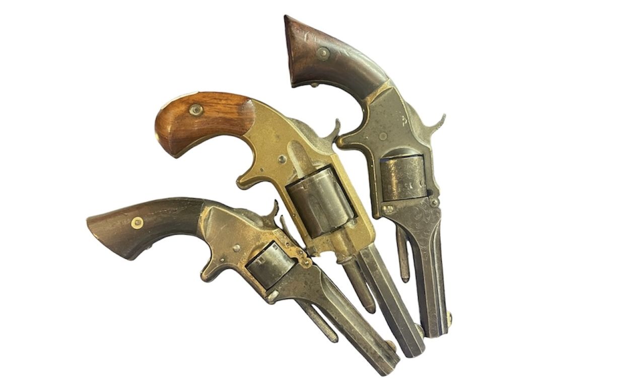 Trois révolver Smith & Wesson