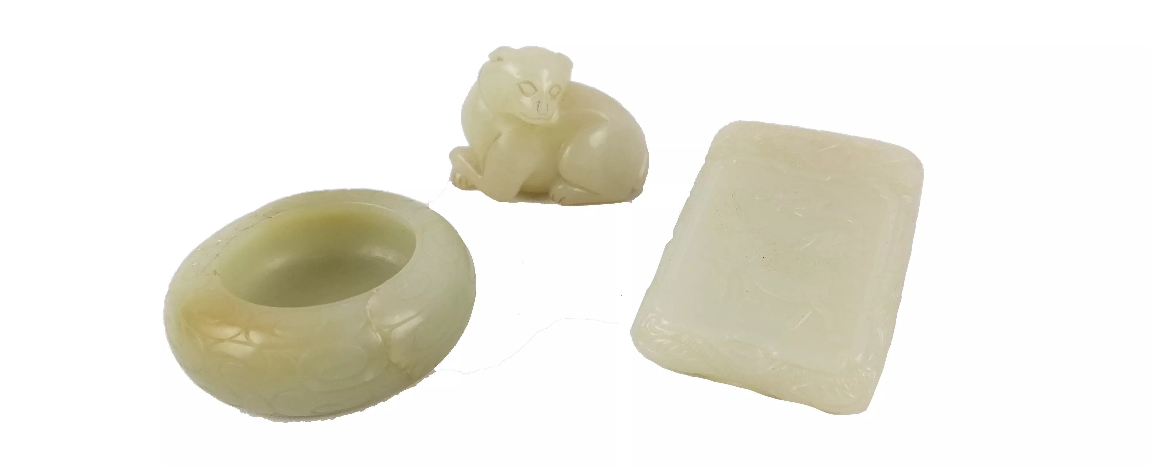 Ensemble de minuscules sculptures en jade vendues par Auctie's &agrave; 2.800&euro;