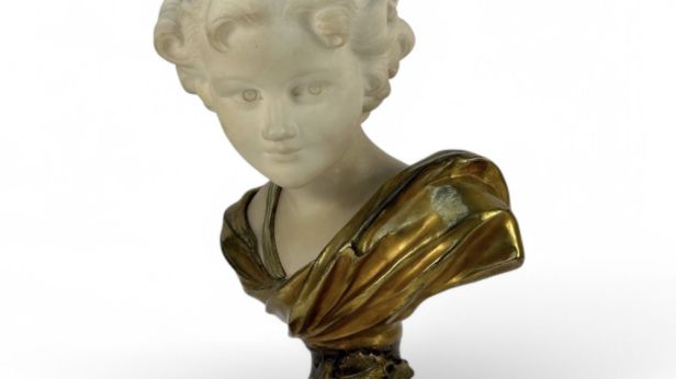 Agathon LÉONARD (1841-1923) Buste de Cupidon  Marbre et bronze patiné