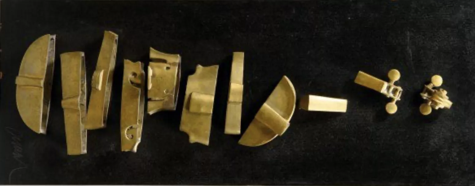 Arman, sculpture de la s&eacute;rie Col&egrave;res