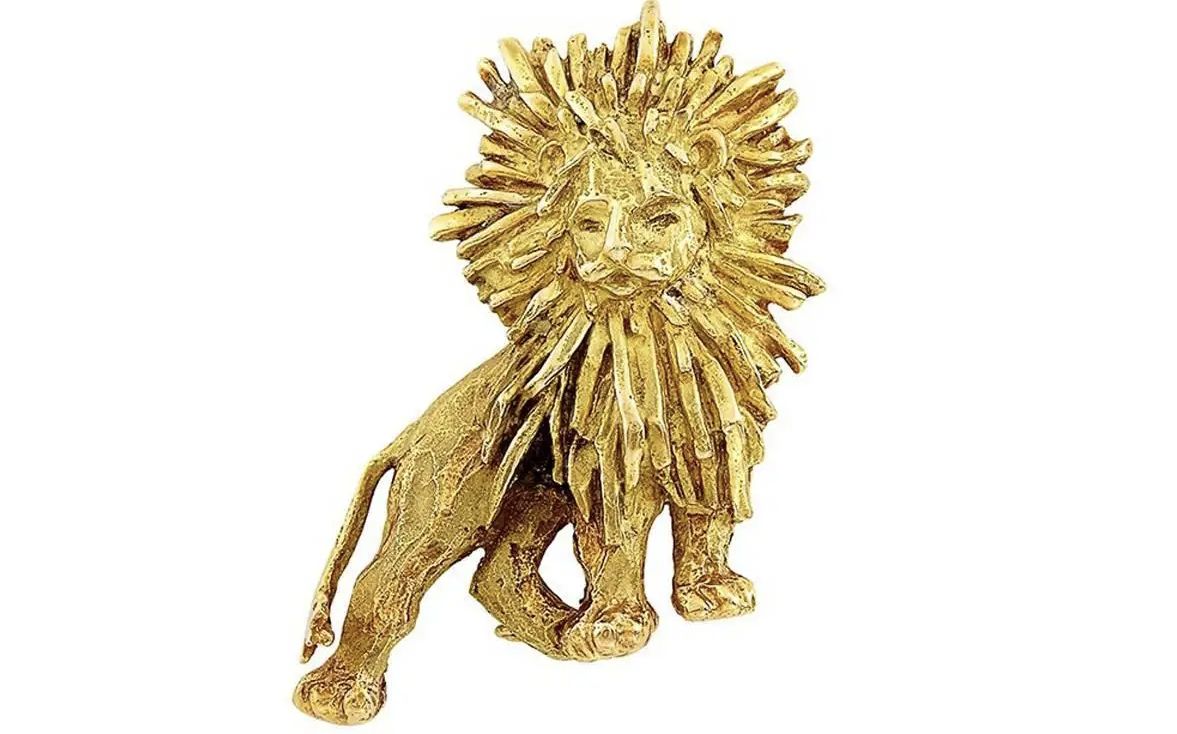 Chaumet, broche lion en or blanc
