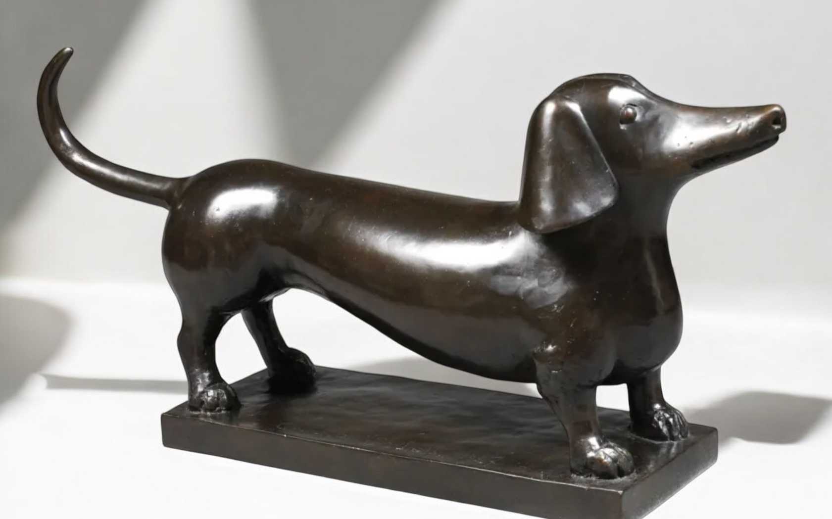 Chana Orloff, chien en bronze