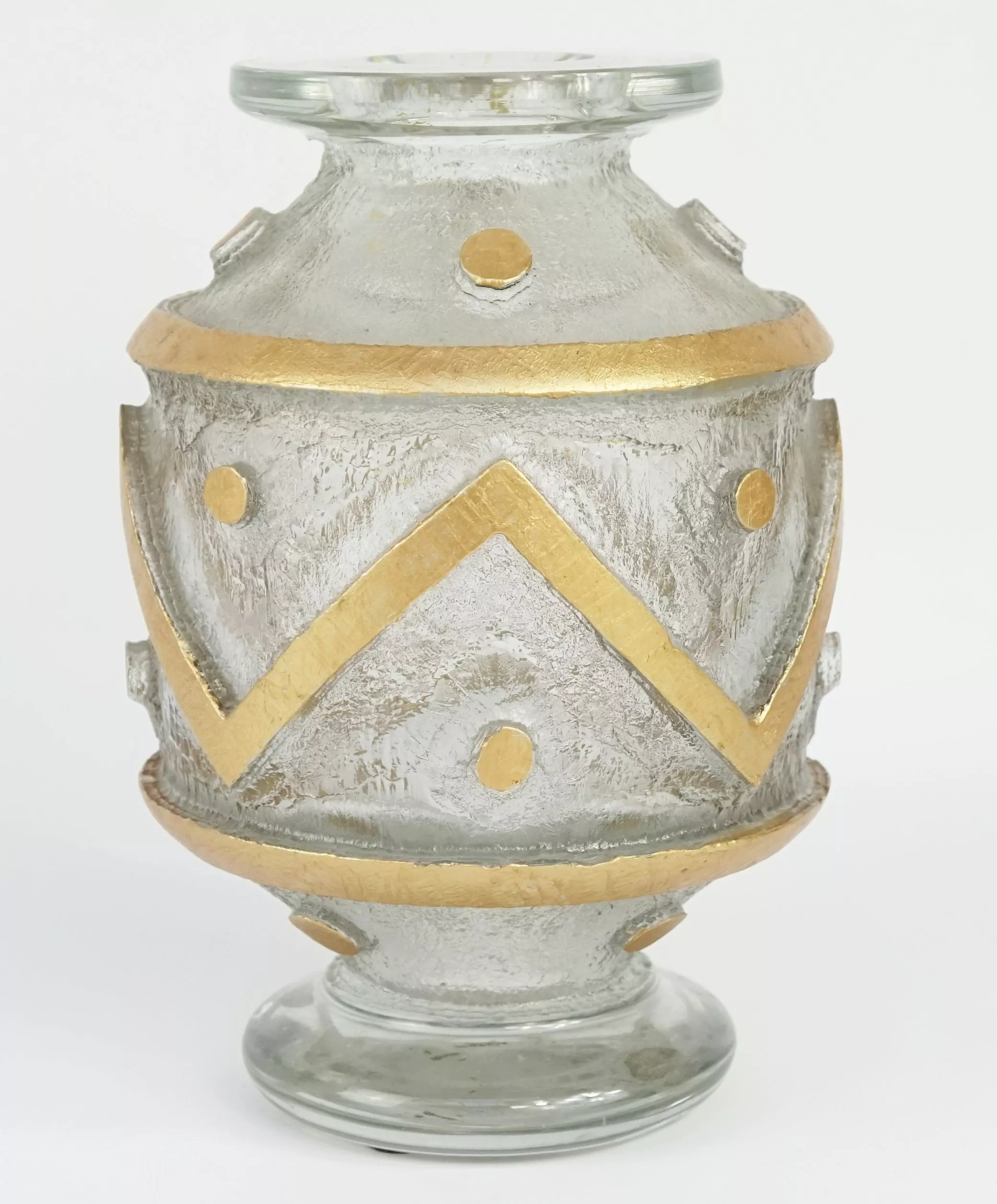 Daum, vase en cristal travaill&eacute; &agrave; l'acide