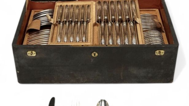 Henri SOUFFLOT  Partie de ménagère en argent (950°/00)