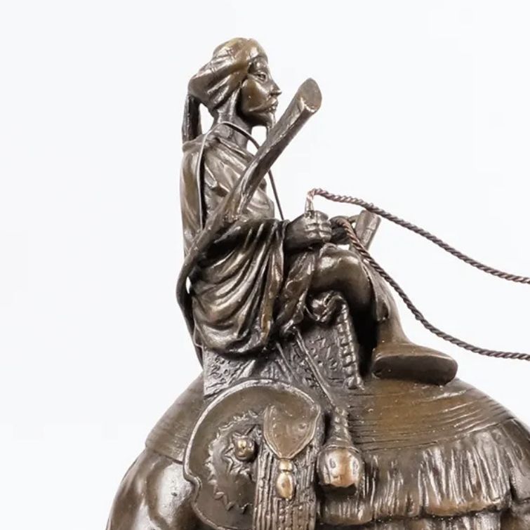 Alexandre Léonard, bronze à patine brune