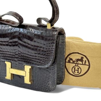 HERMÈS, Sac à main Constance 23 cm en crocodile porosus marron