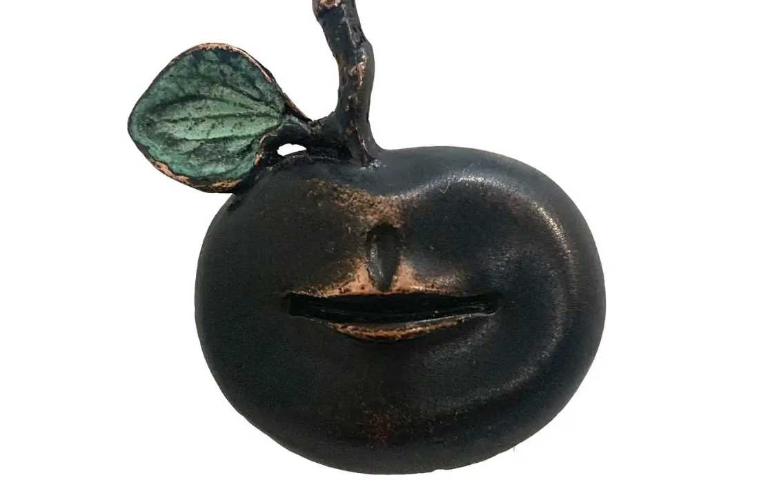 Claude Lalanne, broche pomme