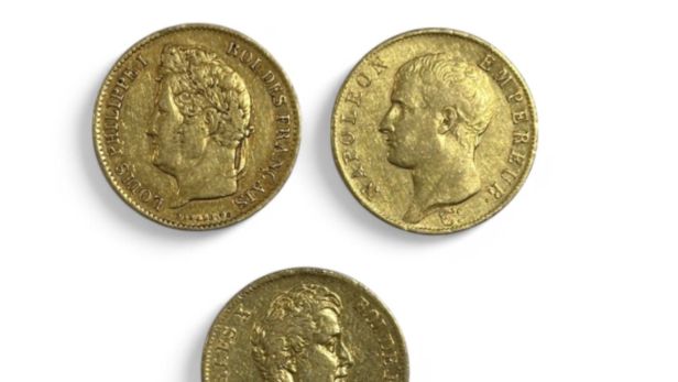 Ensemble de 3 monnaies de 40 Francs or (900) -Napoléon Empereur 1806 Paris -Charles X 1830 Paris -Louis-Philippe 1e 1834 Paris