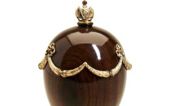 D'après Fabergé, urne