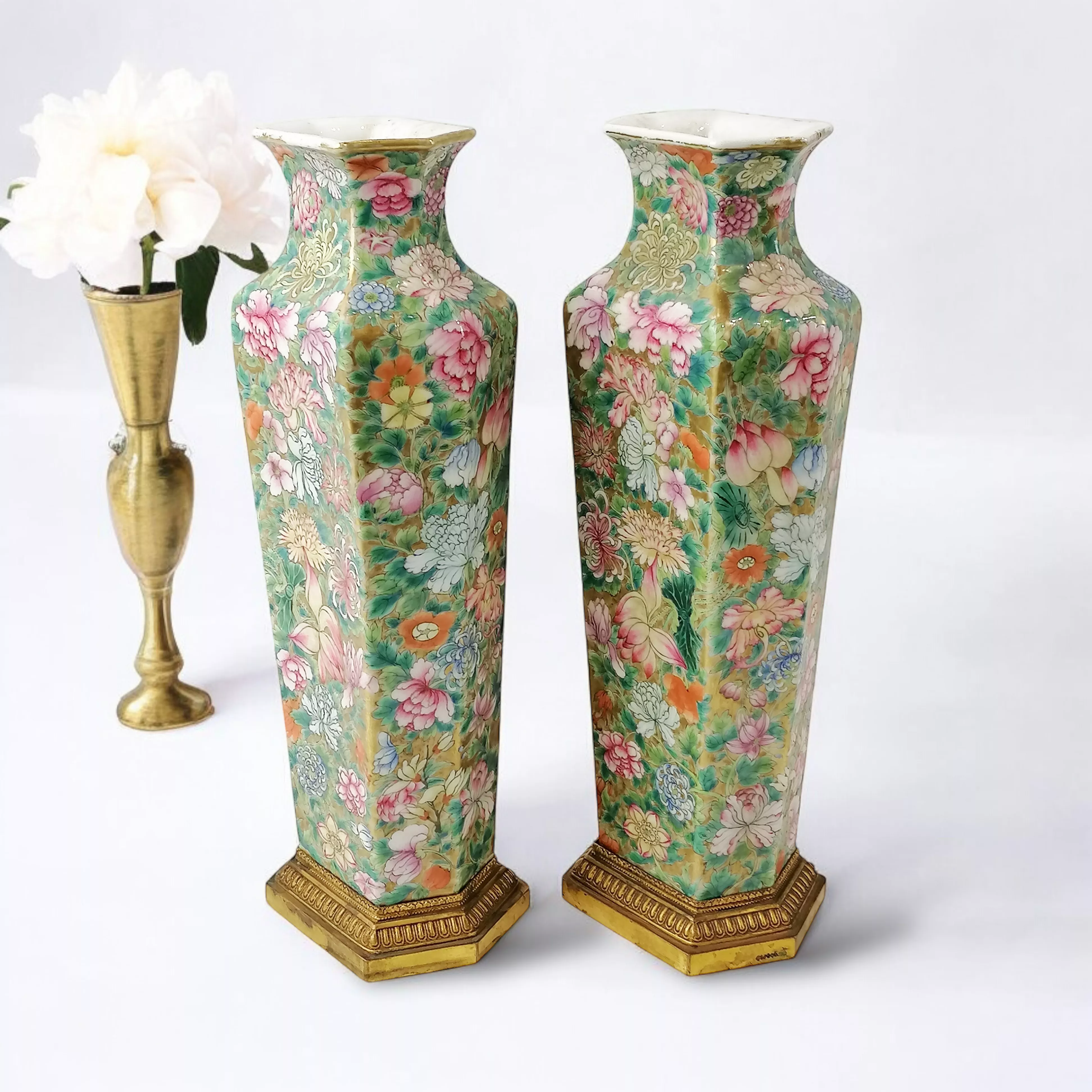 Vases XIX&egrave;me si&egrave;cle, Marque apocryphe Qianlong