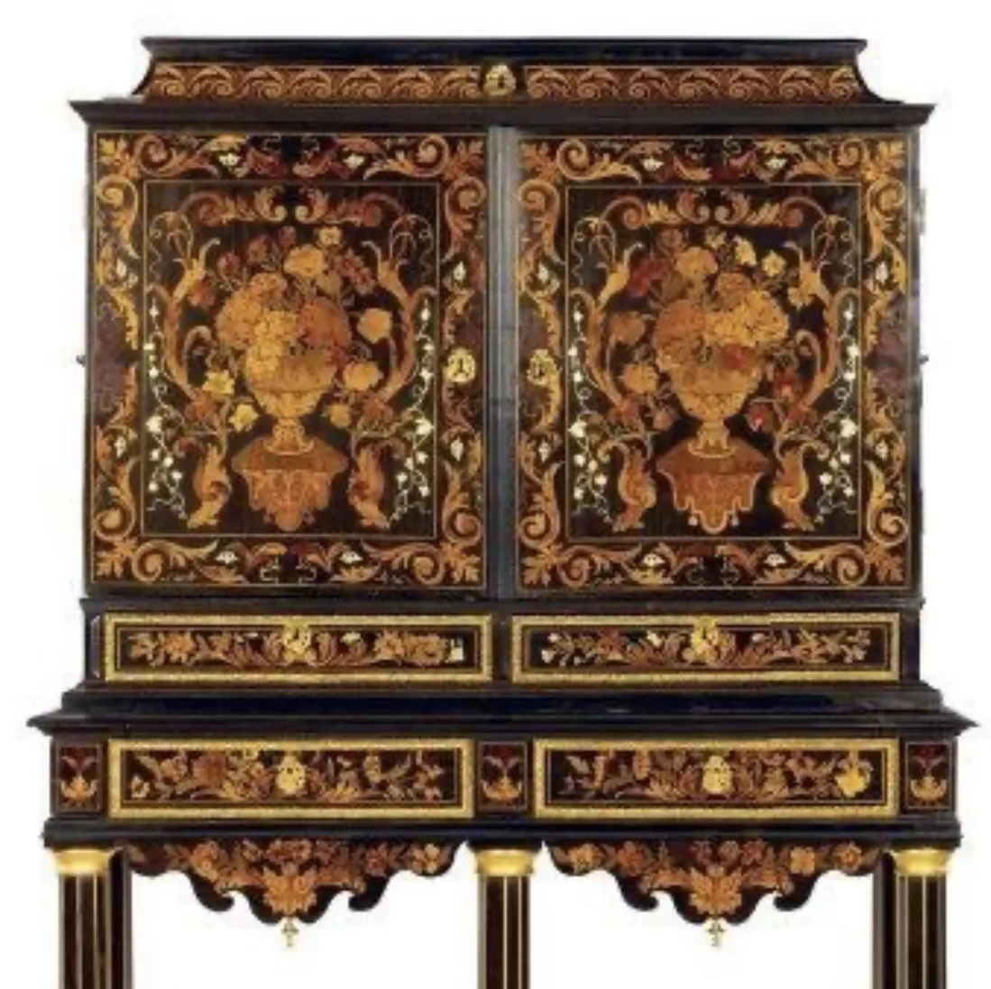 Cabinet d'&eacute;poque Louis XIV, riche marqueterie de bois fruitiers et nacre