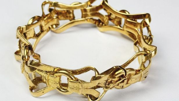 Bracelet en or jaune 18 carats ( 750 ) à maillons tressés.