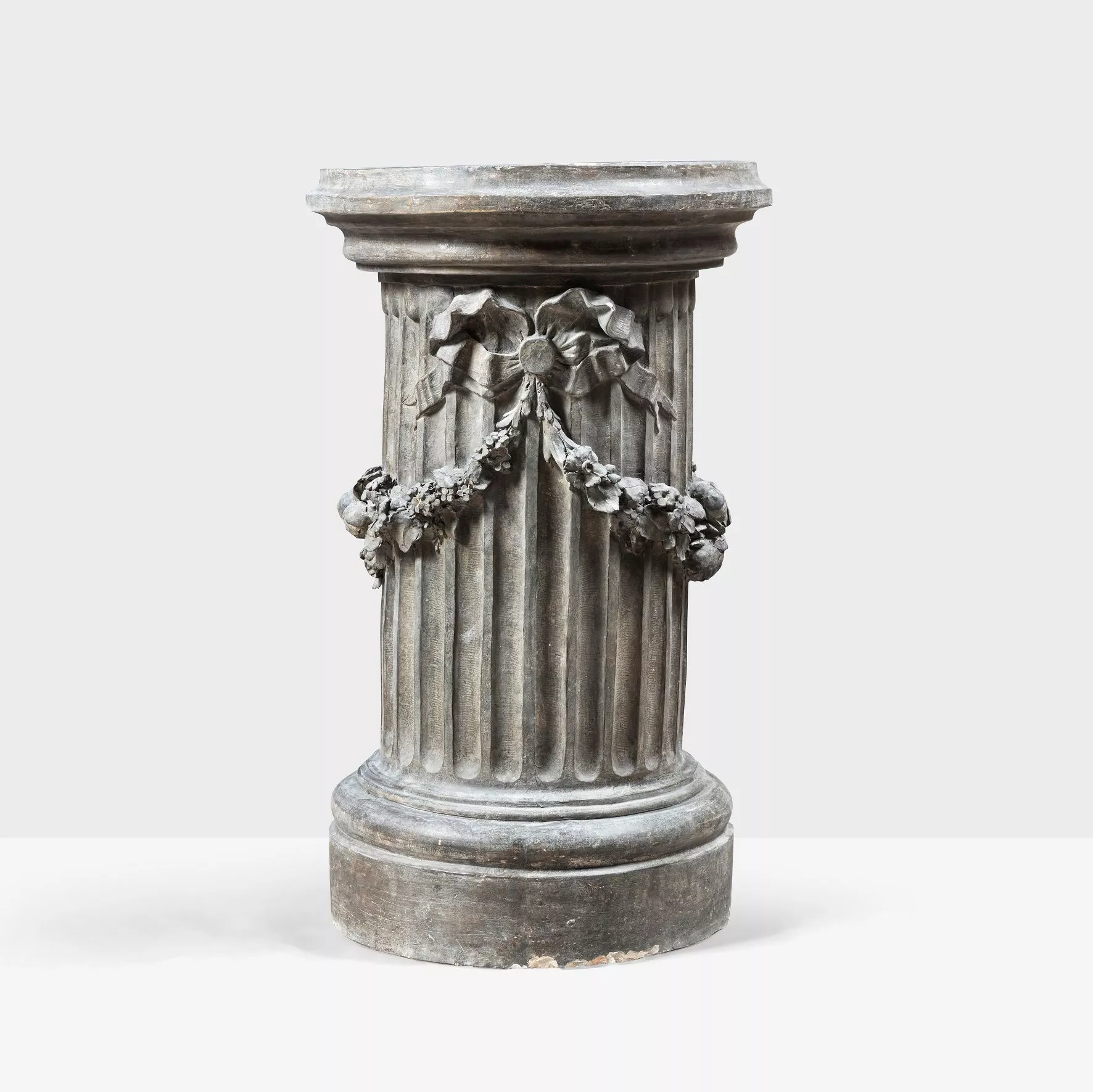 Colonne en terre cuite d'&eacute;poque Louis XVI, XVIII&egrave;me si&egrave;cle