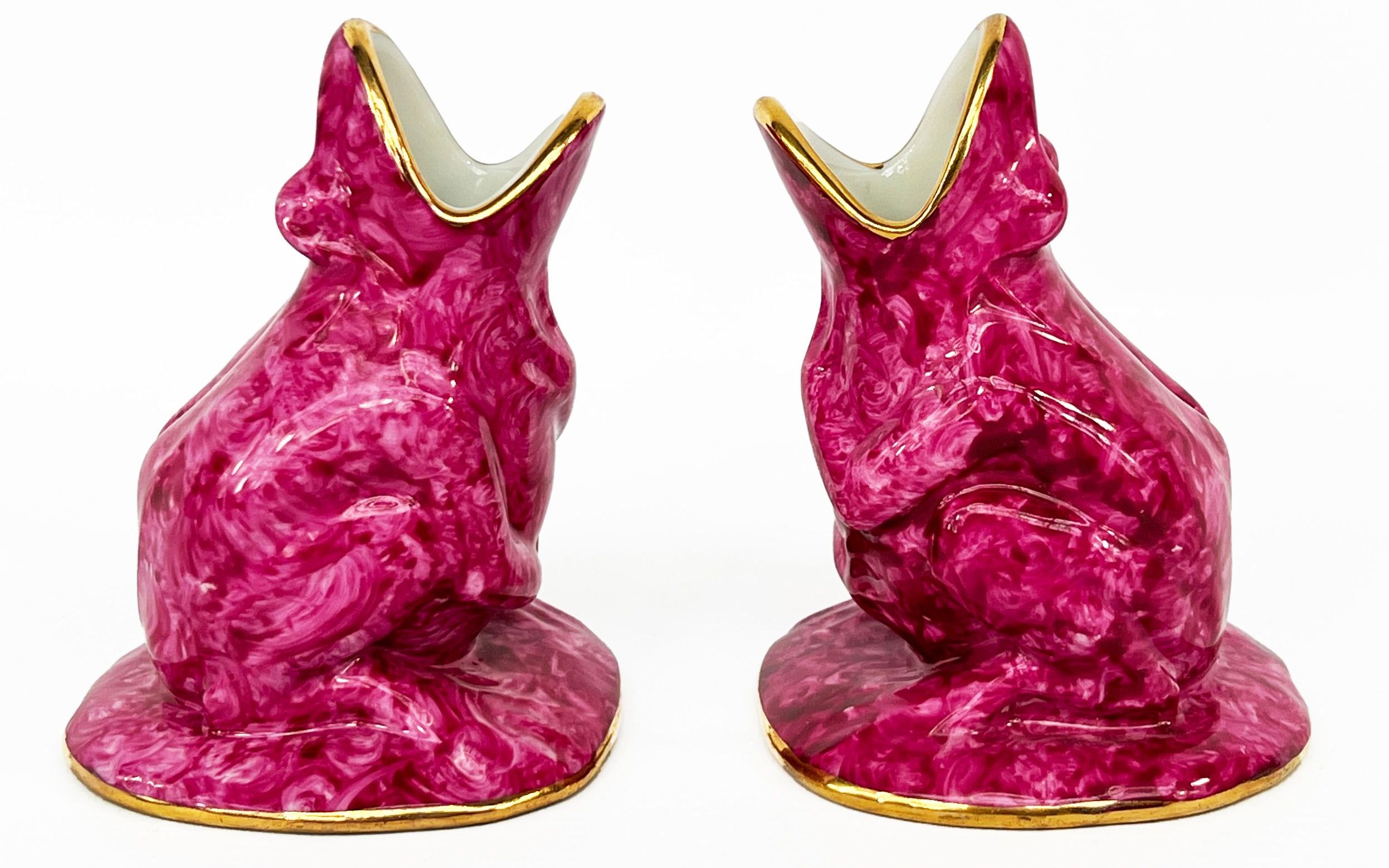 Lot de salière et poivrière en porcelaine