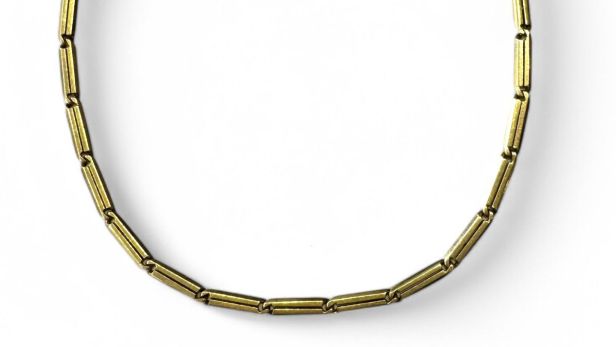 Collier tour de cou en or jaune (750) à mailles jumelles aplaties